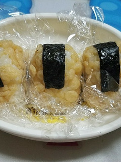 子供大好き☆ウチのてんかすおにぎり-レシピのメイン写真
