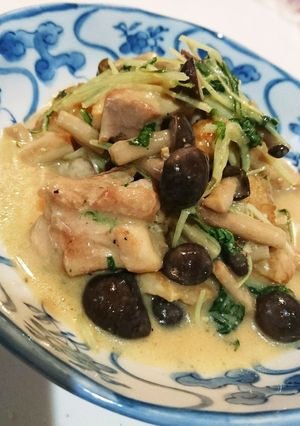 鶏肉ときのこの味噌ヨーグルト炒め-レシピのメイン写真