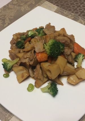 バカタレ れんこんと野菜の豚肉炒め-レシピのメイン写真