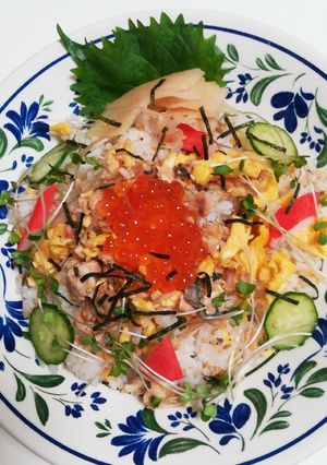 鮭缶とイクラの親子ちらし-レシピのメイン写真
