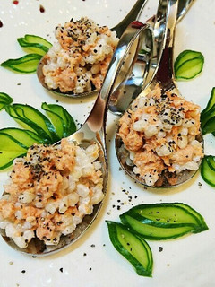 【もち麦】やみつき鮭マヨで☆サラダご飯-レシピのメイン写真