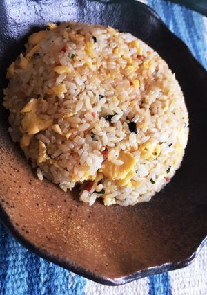 鮭とわかめのバター醤油炒飯(チャーハン)-レシピのメイン写真