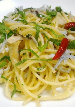 大葉としらすの本格ペペロンチーノパスタ-レシピのメイン写真