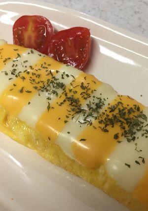 ストライプチーズでオーロラソースオムレツ-レシピのメイン写真
