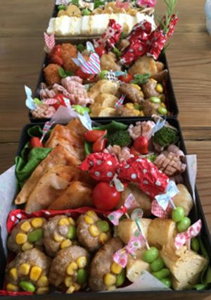 2017 お弁当　フラワーハンバーグ-レシピのメイン写真