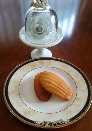 お友達に贈りたいマドレーヌ-レシピのメイン写真