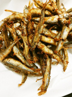 頭から尻尾まで丸ごと味わう!稚鮎の唐揚げ-レシピのメイン写真