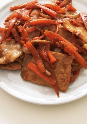 豚とにんじんの味噌炒め-レシピのメイン写真