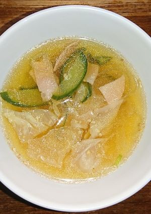 ハムとキャベツとキュウリの中華スープ-レシピのメイン写真
