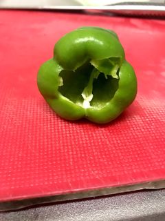 手だけで!ピーマンの種とり!-レシピのメイン写真