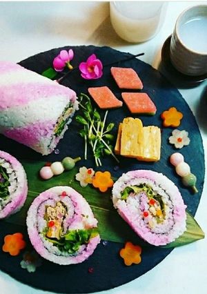 雛祭りに♥️でんぶでストライプ太巻き-レシピのメイン写真