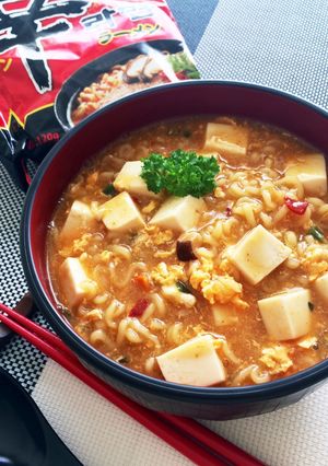 卵と豆腐でとろ〜り麻婆風＊辛ラーメン-レシピのメイン写真