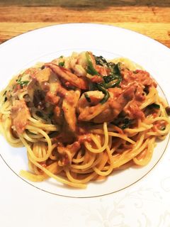 海老とほうれん草のトマトクリームパスタ-レシピのメイン写真