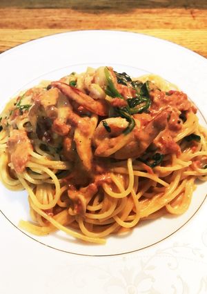 海老とほうれん草のトマトクリームパスタ-レシピのメイン写真