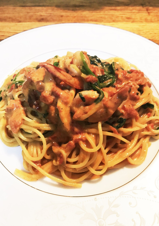 海老とほうれん草のトマトクリームパスタ-レシピのメイン写真