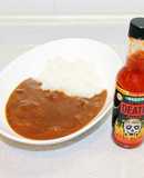 レトルトカレーが　激辛カレーに華麗に変身