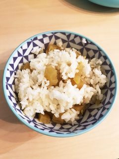 秋の旬!炊飯器で炊くだけ!サツマイモご飯-レシピのメイン写真