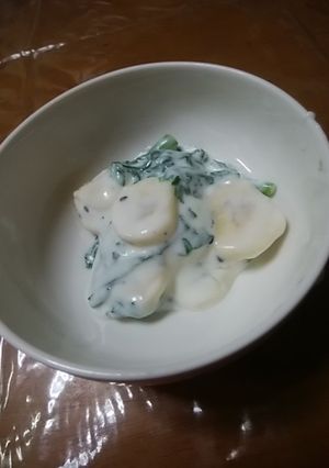 春菊バナナヨーグルトマヨハニー胡麻サラダ-レシピのメイン写真