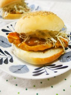手作り照り焼きチキンバーガー♪むね肉で♪-レシピのメイン写真