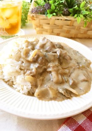 舞茸いっぱい♡豆乳で和風ストロガノフ-レシピのメイン写真
