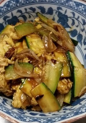 ズッキーニと卵のピリ辛マヨ甜麺醤炒め-レシピのメイン写真