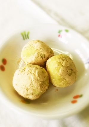 離乳食７か月頃～さつまいものきな粉ボール-レシピのメイン写真