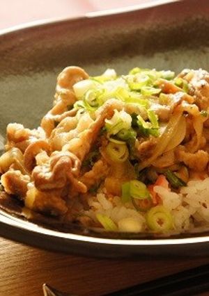 メープルしそバター豚丼-レシピのメイン写真