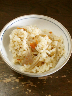 冷凍食品で炊き込みご飯(少量)-レシピのメイン写真