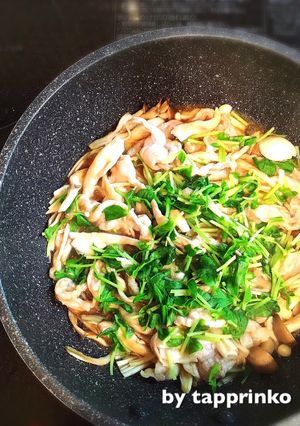 簡単10分☆メイン豚こまときのこの蒸し鍋-レシピのメイン写真