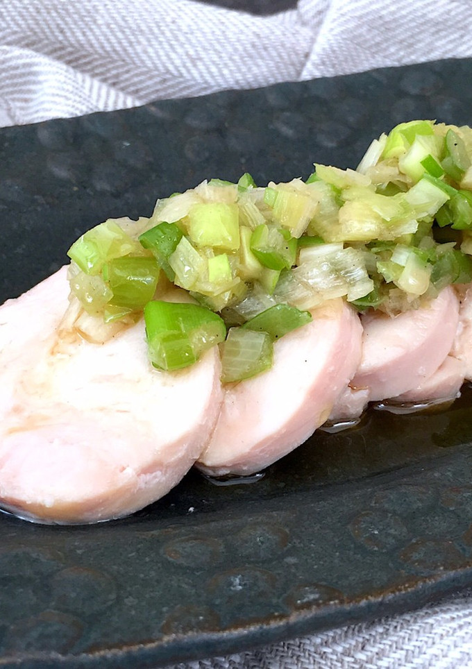 炊飯器保温でしっとり鶏ハム*ねぎ塩たれ-レシピのメイン写真