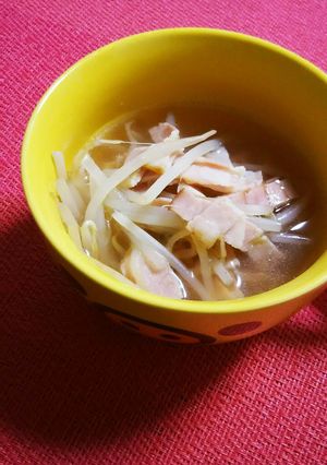 節約。簡単。もやしとベーコンのスープ。-レシピのメイン写真