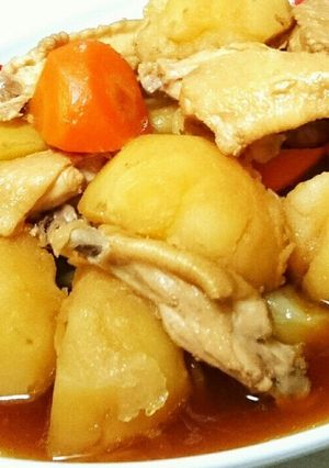 じゃがいもと柔らか手羽中の煮物♥簡単☆-レシピのメイン写真