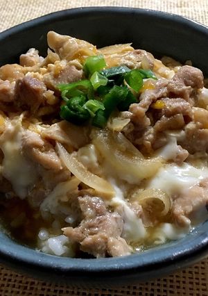 簡単!汁だく うちの親子丼-レシピのメイン写真