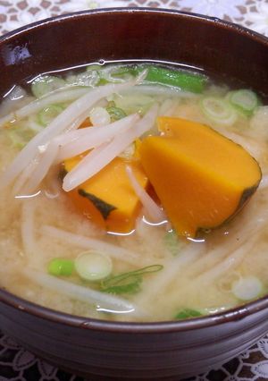 かぼちゃともやしの味噌汁-レシピのメイン写真