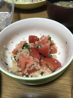 簡単 和えるだけ!キヌアトマトサラダ-レシピのメイン写真