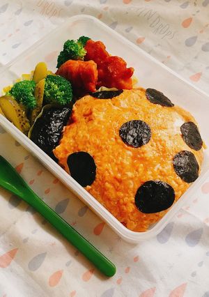 てんとう虫のオムライス弁当-レシピのメイン写真