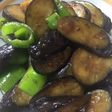 長茄子とピーマンの丸山とうがらし味噌炒め