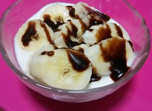 バナナヨーグルト＆チョコシロップ-レシピのメイン写真