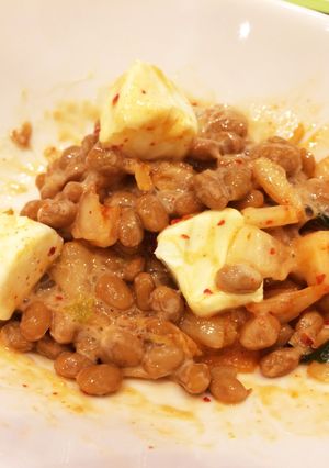 おつまみにも♪簡単美味！キムチーズ納豆-レシピのメイン写真