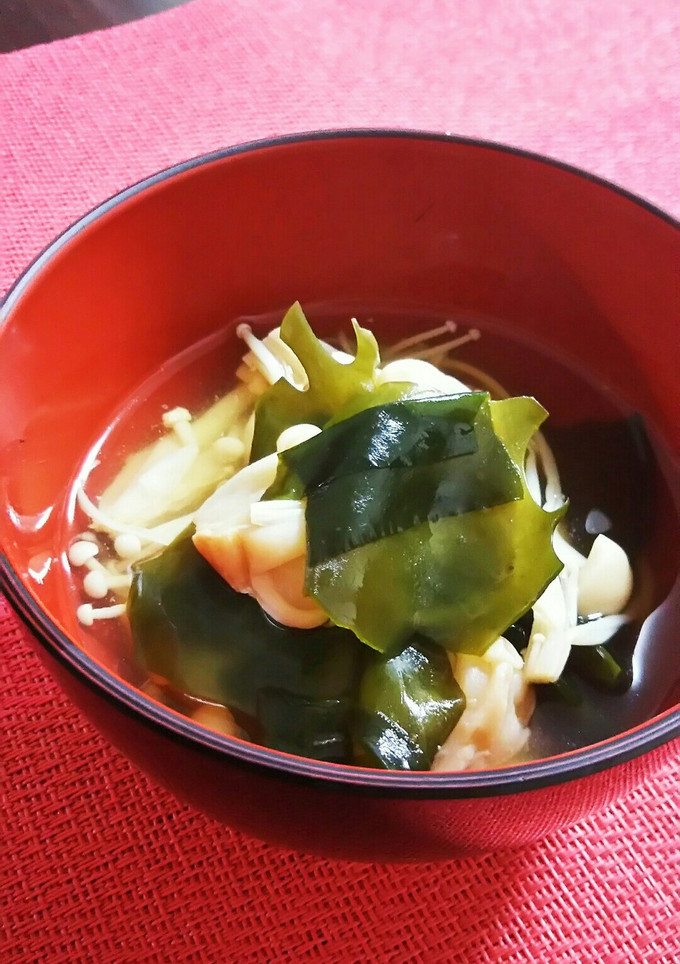 簡単。えのき茸とブナピーのわかめスープ-レシピのメイン写真