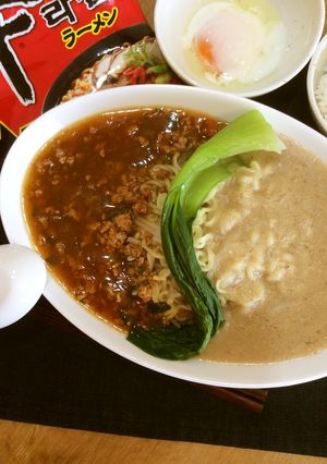 辛ラーメンで☆赤と白のWあんかけ担々麺-レシピのメイン写真