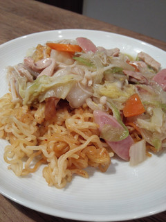 五目焼きそば風辛ラーメン-レシピのメイン写真