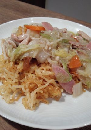 五目焼きそば風辛ラーメン-レシピのメイン写真