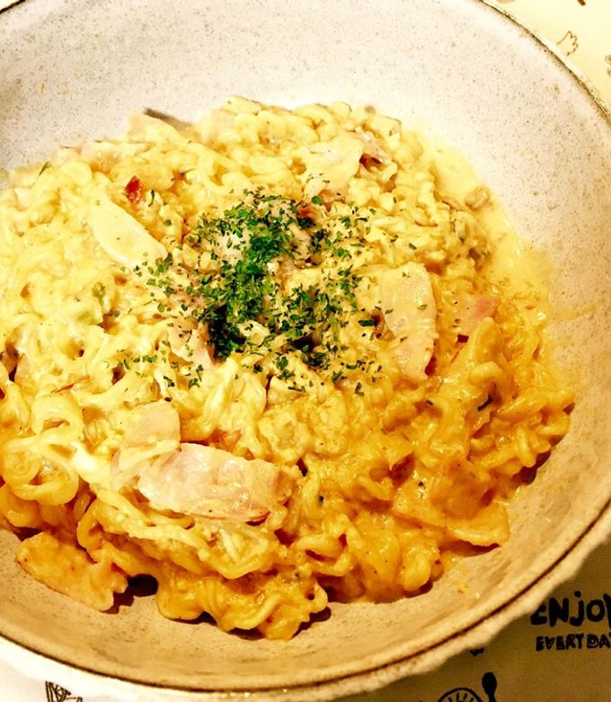 辛ラーメンdeカルボナーラ風混ぜそば-レシピのメイン写真