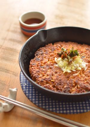 辛ラーメンで簡単チヂミ風かたやきそば♪-レシピのメイン写真