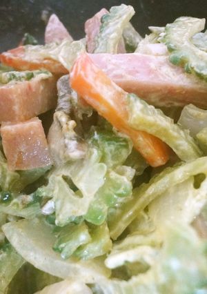 ゴーヤと魚肉ハンバーグのマヨカレー炒め-レシピのメイン写真