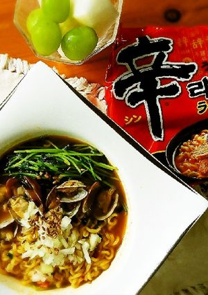 あさりの旨味で辛ラーメン-レシピのメイン写真