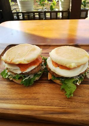 イングリッシュマフィンでハンバーガー♪-レシピのメイン写真