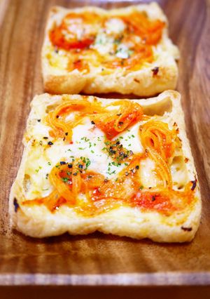 あと一品！ケチャマヨかにかま★油揚げピザ-レシピのメイン写真