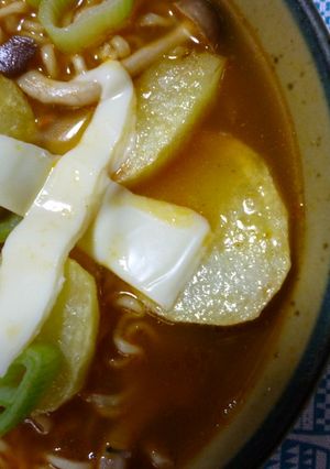 辛ラーメンで作るじゃがねぎラーメン♪-レシピのメイン写真
